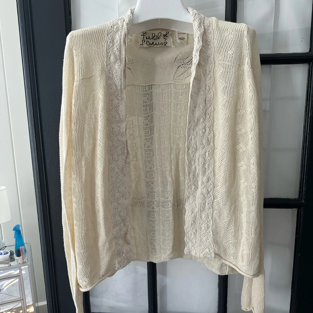 Anthro field flower 🌺 crochet open knit cardigan